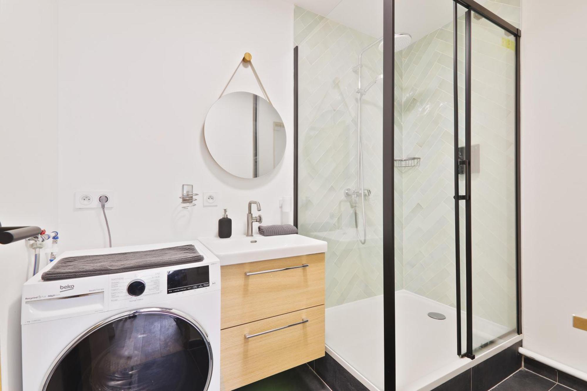 Appartement Quartier Canal Saint Martin Free Netflix Париж Екстериор снимка